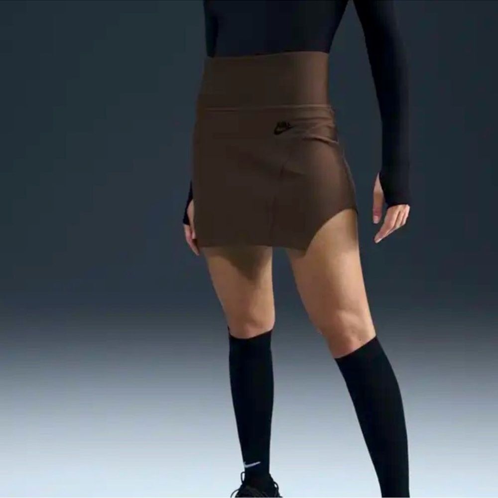 Nike Sportswear Tech Fleece High-Waisted Brown Mini Skirt
